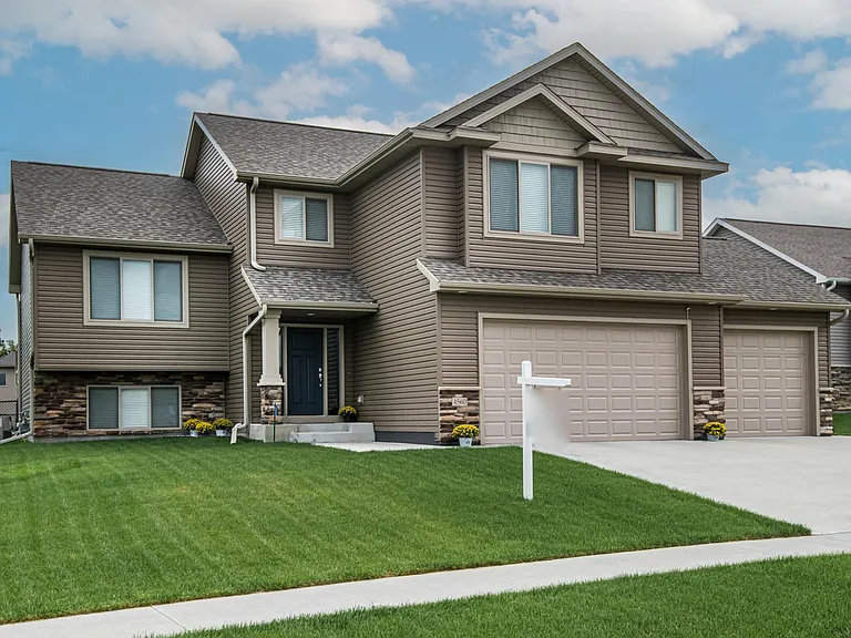 Real Estate House